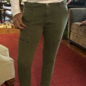 Girls Cargo Pants 👖